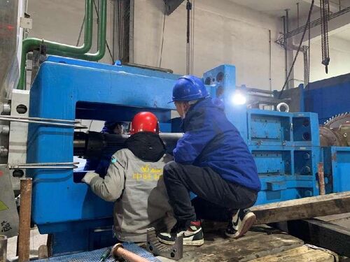 Sukses Perbaikan Besar Coperion ZSK320 Twin-Screw Extruder Gearbox