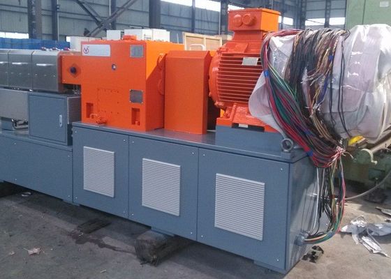 62.5mm Plastic Twin Screw Extruder Output 300 - 500 Kg / H ISO9001 Approval