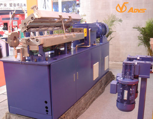 Harga bagus Lab Twin Screw Extruder dengan Diameter Sekrup 27mm dan Output 50kg/jam untuk Performa Tinggi dan Pilihan yang Dapat Disesuaikan on line