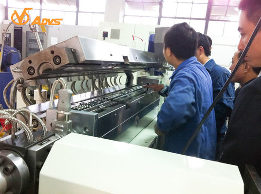 Harga bagus 50HZ 3 Phase Lab Twin Screw Extruder Split Barrel Type Untuk Compounding on line