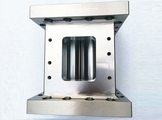 Harga bagus 58mm Extruder Machine Parts Barrel Untuk Toshiba TEM58SS HIP Alloy Liner on line