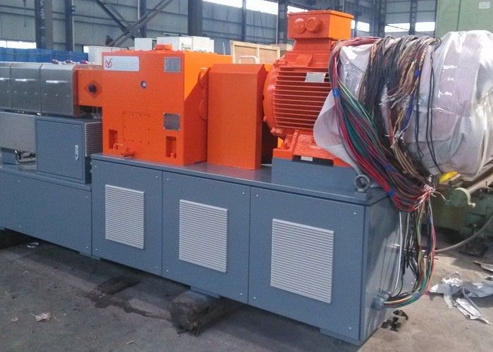 62.5mm Plastic Twin Screw Extruder Output 300 - 500 Kg / H ISO9001 Approval
