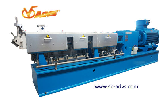 Good price 32 - 60 L / D Compounding Twin Screw Extruder Machine Torsi Hingga 13Nm / Cm3 on line
